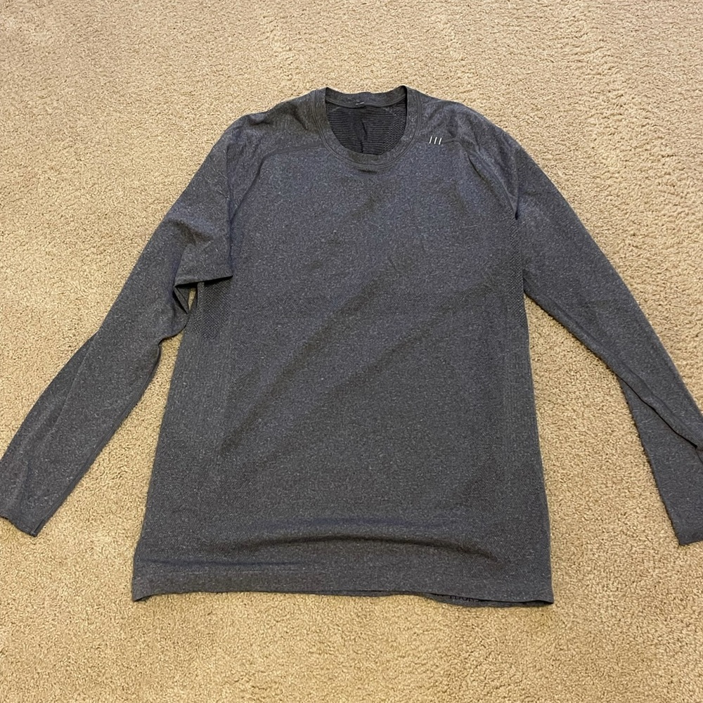 Lululemon Men’s Run Swiftly Size Large